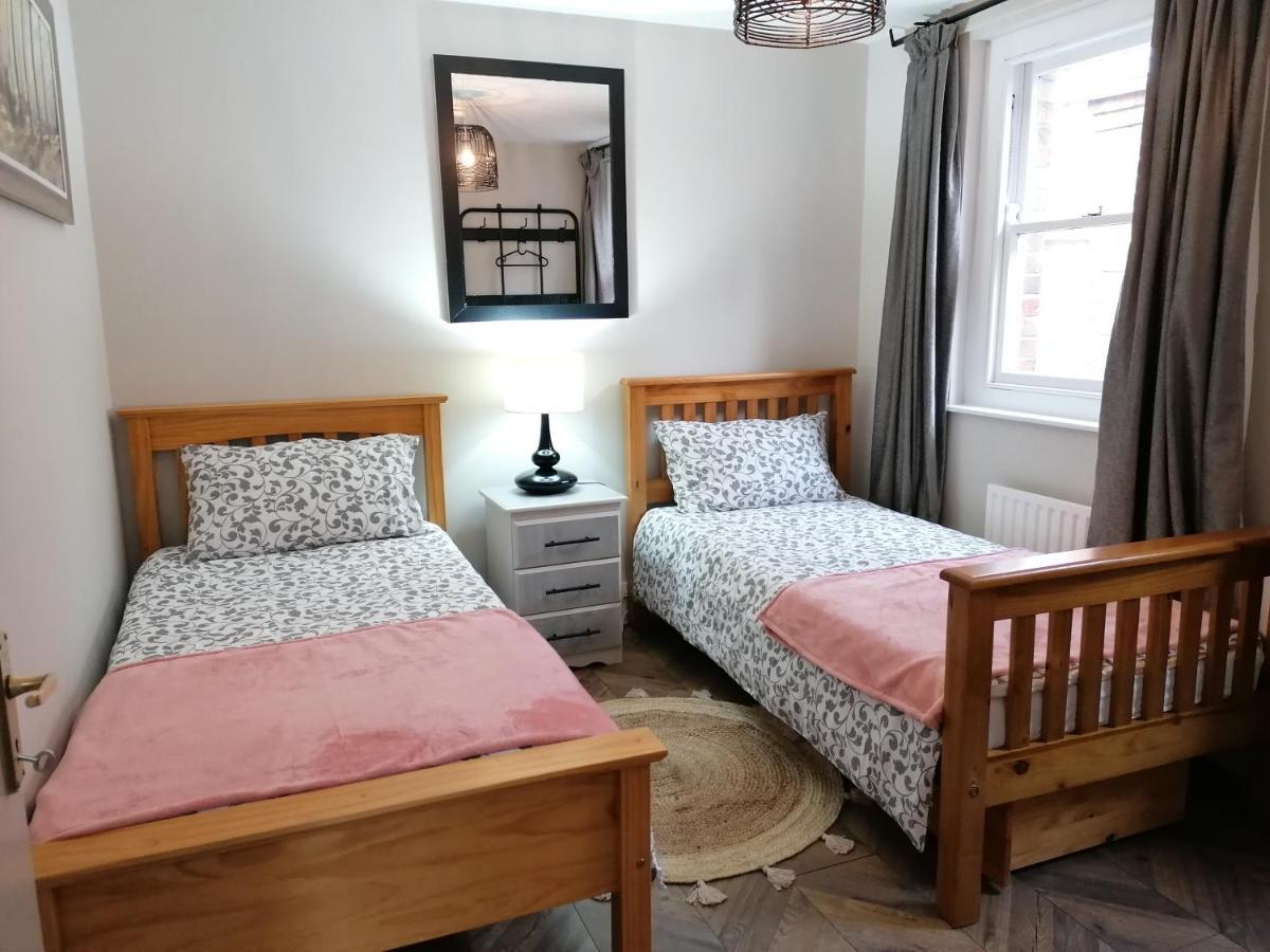 Queens Quarter Holiday Homes (Adults Only) 벨파스트 외부 사진
