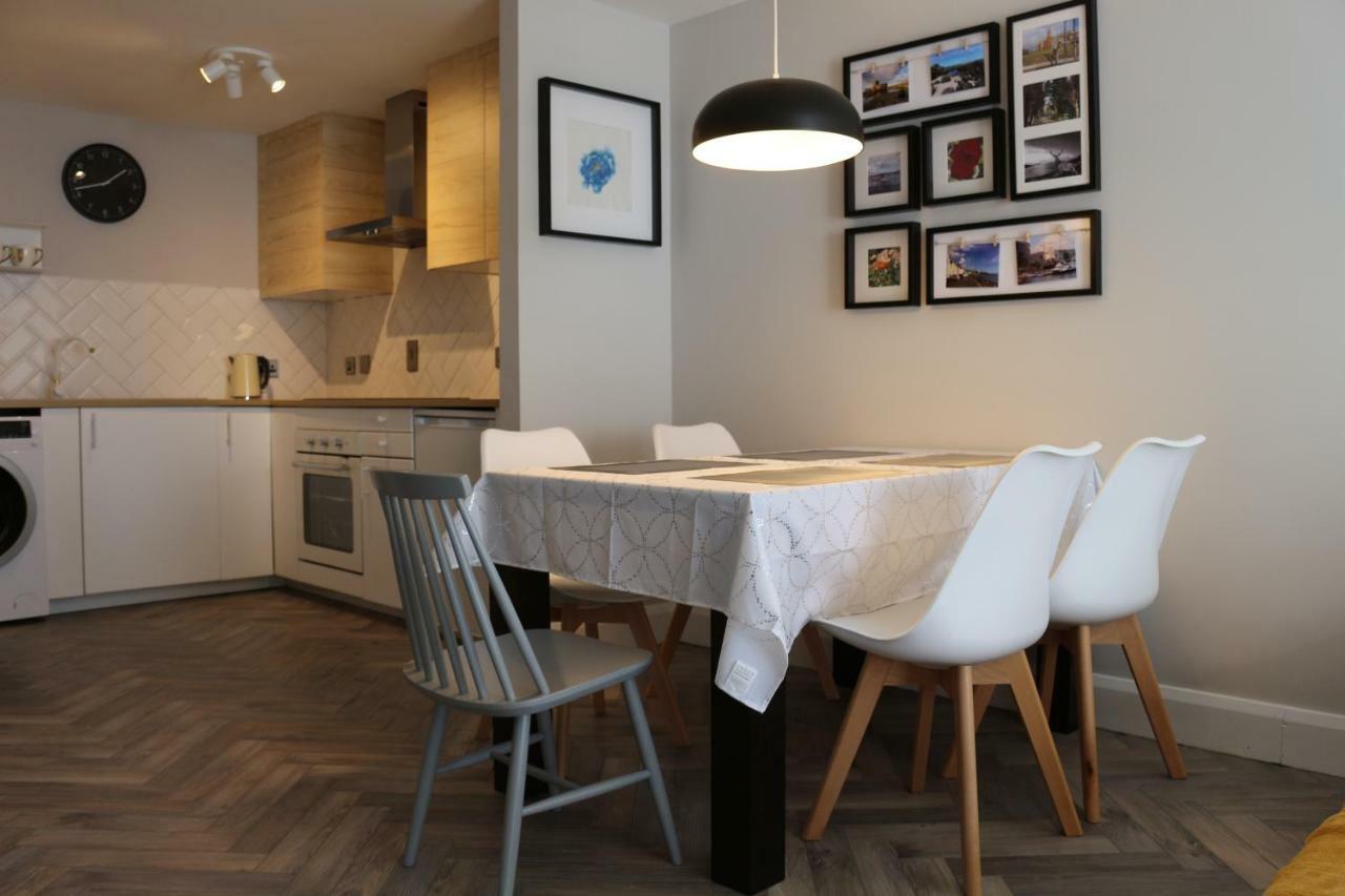 Queens Quarter Holiday Homes (Adults Only) 벨파스트 외부 사진
