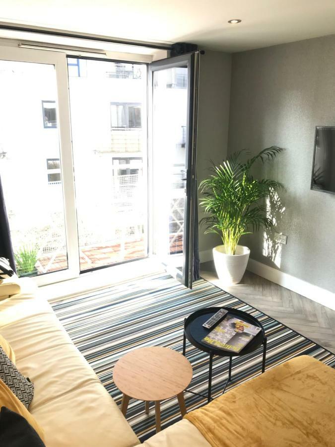 Queens Quarter Holiday Homes (Adults Only) 벨파스트 외부 사진